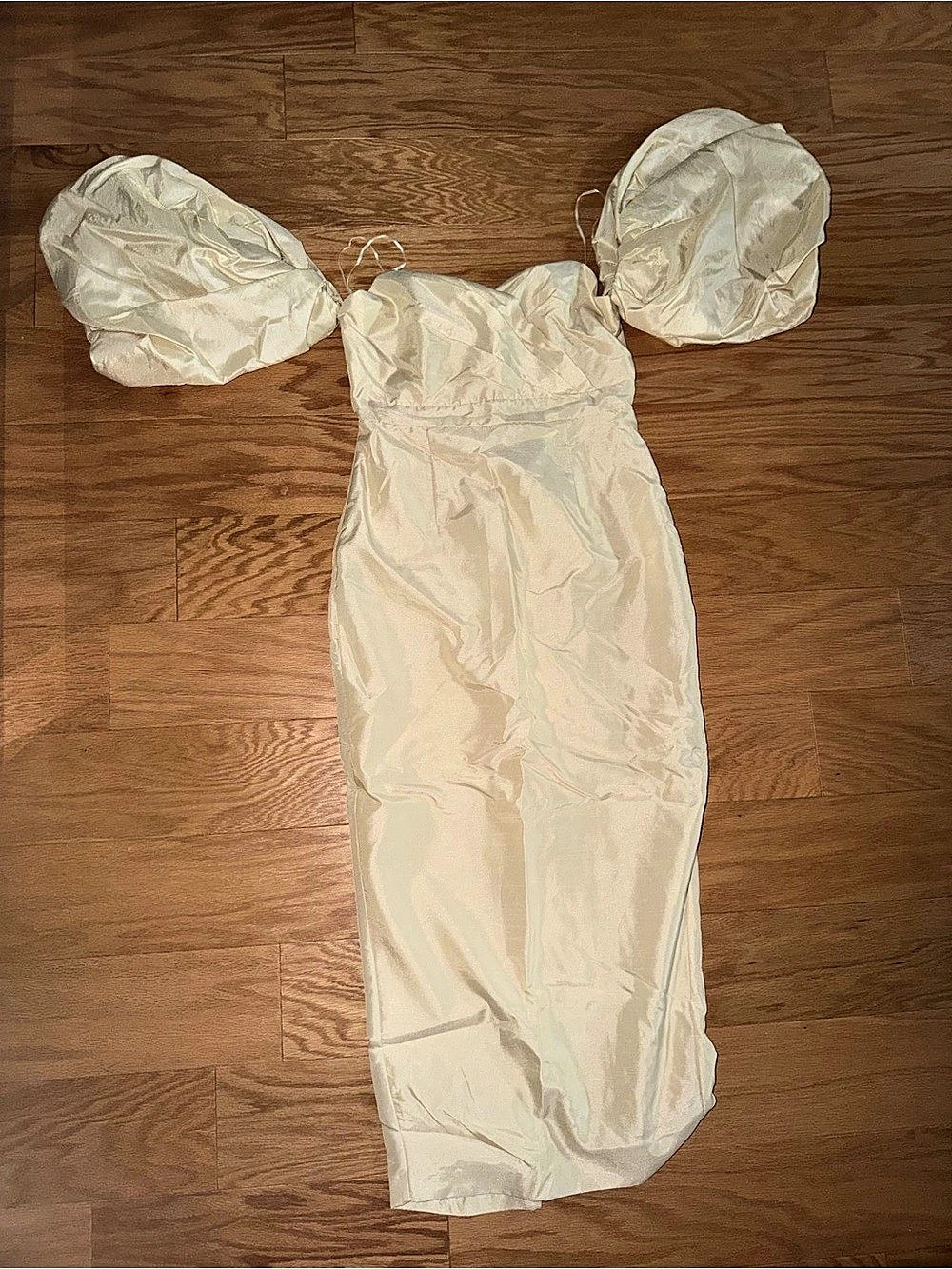 Alieva AL1314 Satin Maxi Dress in Cream Size Medium NWT